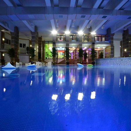 RoşuMilitari Luxury Flatアパートメント エクステリア 写真