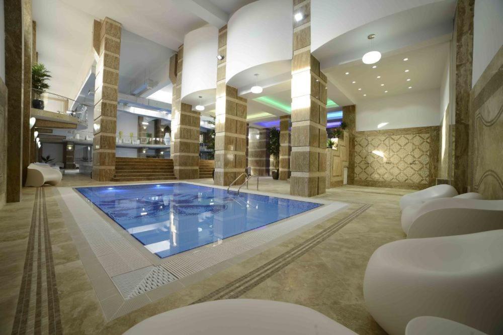 RoşuMilitari Luxury Flatアパートメント エクステリア 写真